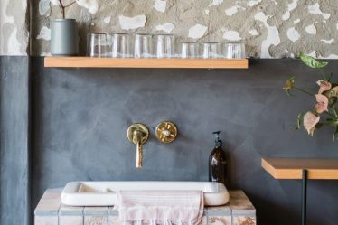 Simple Bathroom Makeover Ideas That Don't Cost The Earth