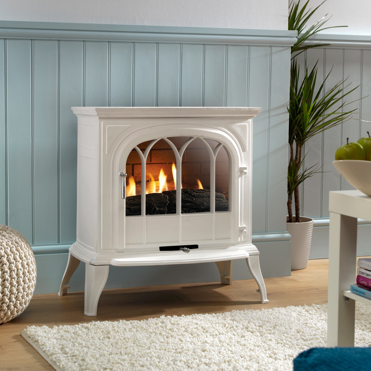 Autumn must-haves Leirvik_White Gas Fireplace