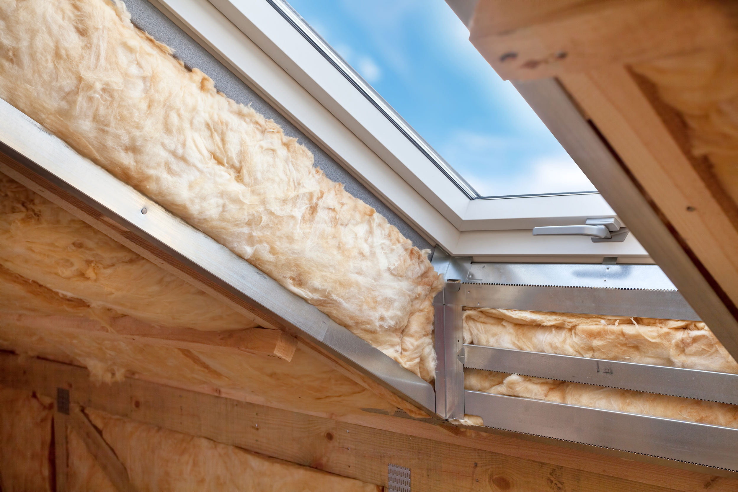 5 Reasons to Invest In Roof Insulation for Your Home