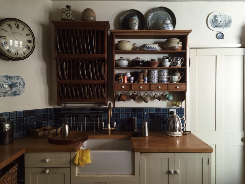 Picking The Ideal Cabinet Shape For Your Perfect Kitchen
