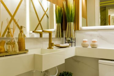 How Best to Update a Small Beautiful Bathroom Space