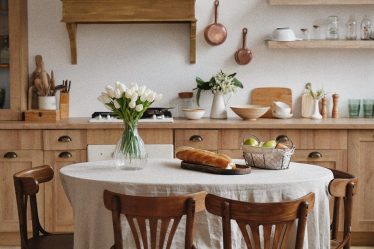 Five Key Tips to Make Your New Kitchen Sustainable by Julia Kendell